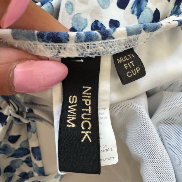 Nip Tuck Swim Petal Plunge Eva One Piece Swimsuit Size 10 - Picture 7 of 13